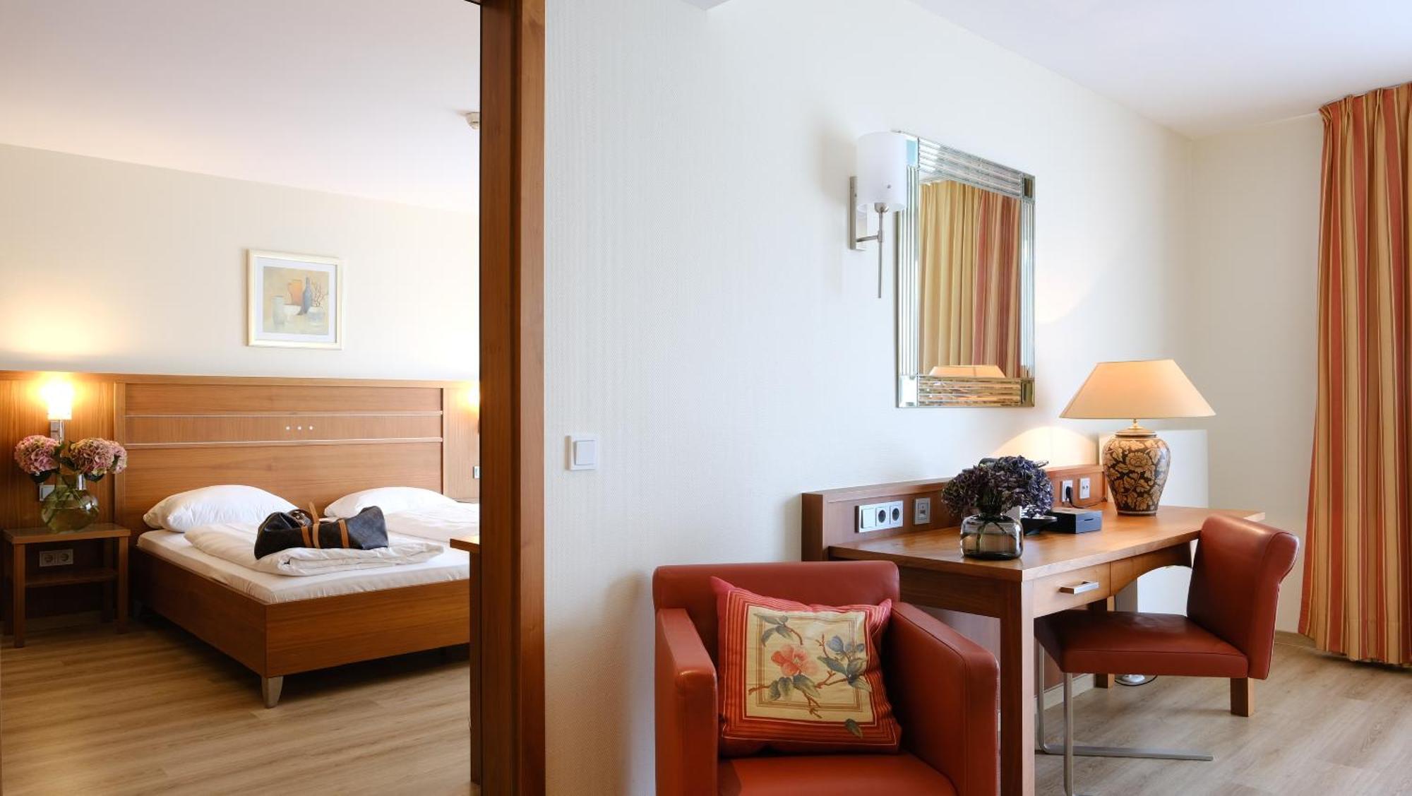 ホテル Ramada By Wyndham Duesseldorf ラーティンゲン エクステリア 写真